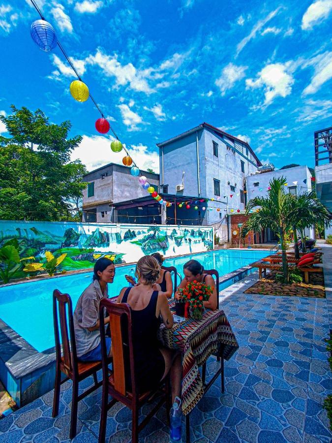 Yolo Pool Bar Villas & Garden Restaurant Phong Nha Exterior photo