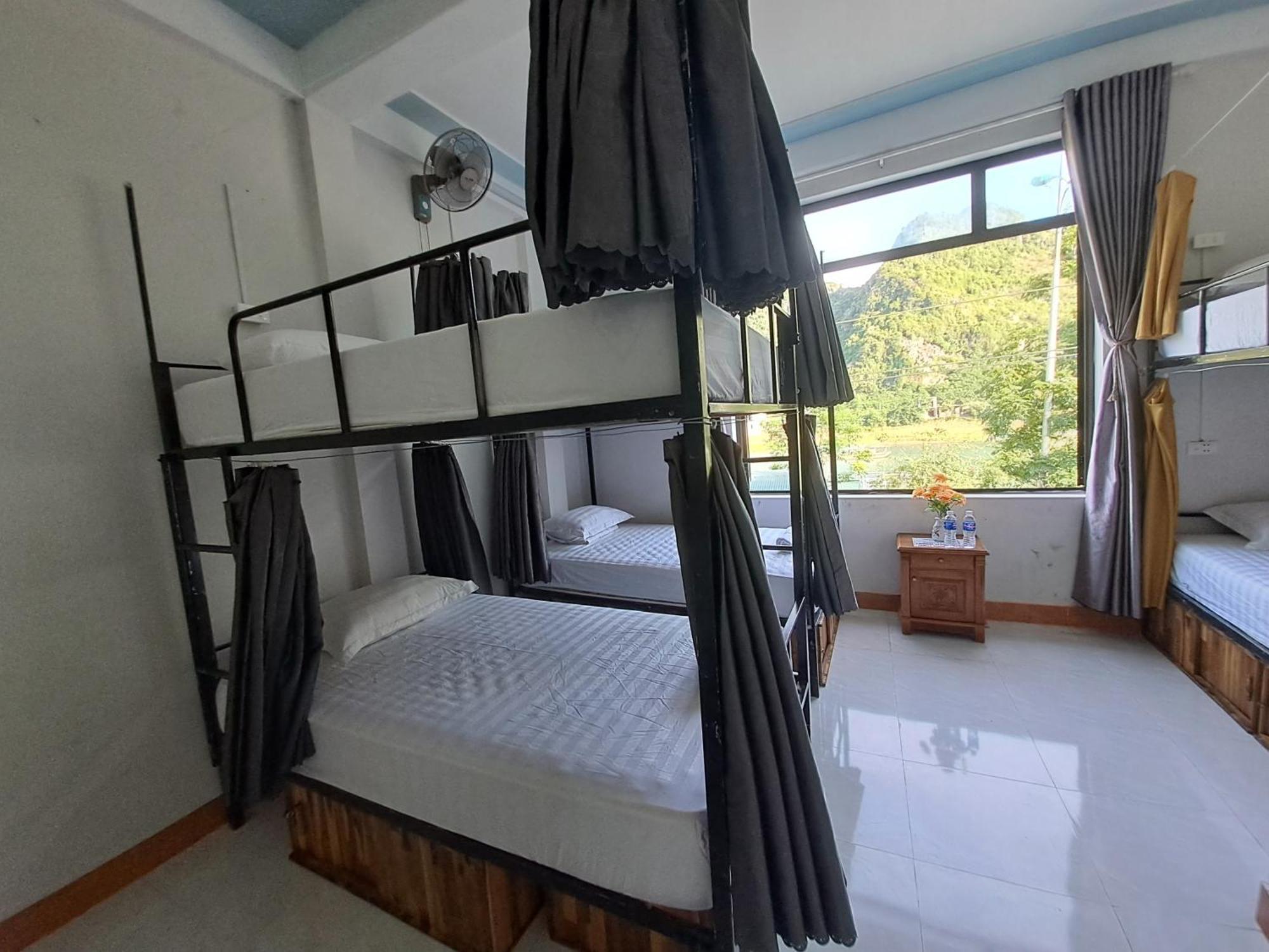 Yolo Pool Bar Villas & Garden Restaurant Phong Nha Exterior photo