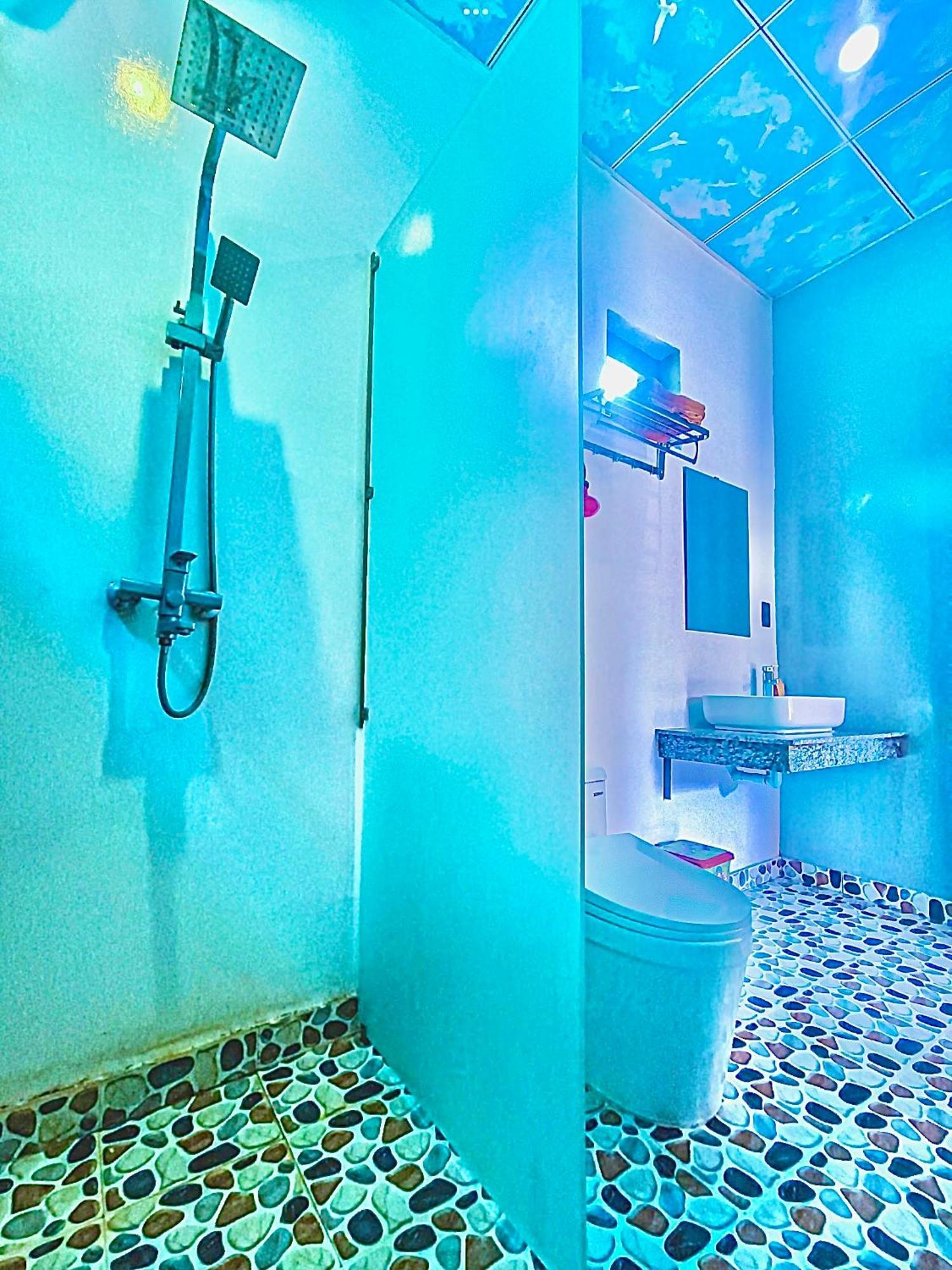 Yolo Pool Bar Villas & Garden Restaurant Phong Nha Exterior photo