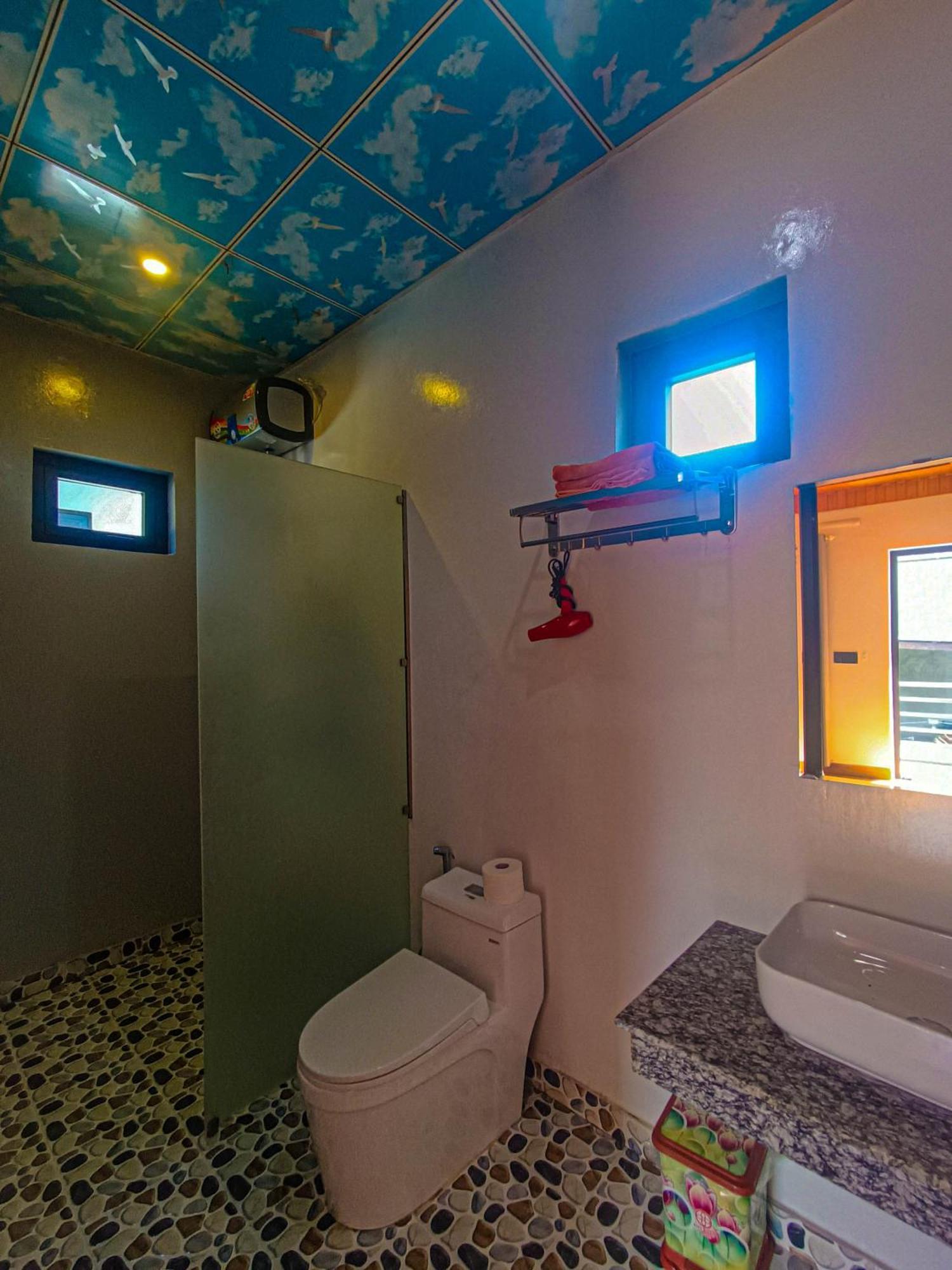 Yolo Pool Bar Villas & Garden Restaurant Phong Nha Exterior photo